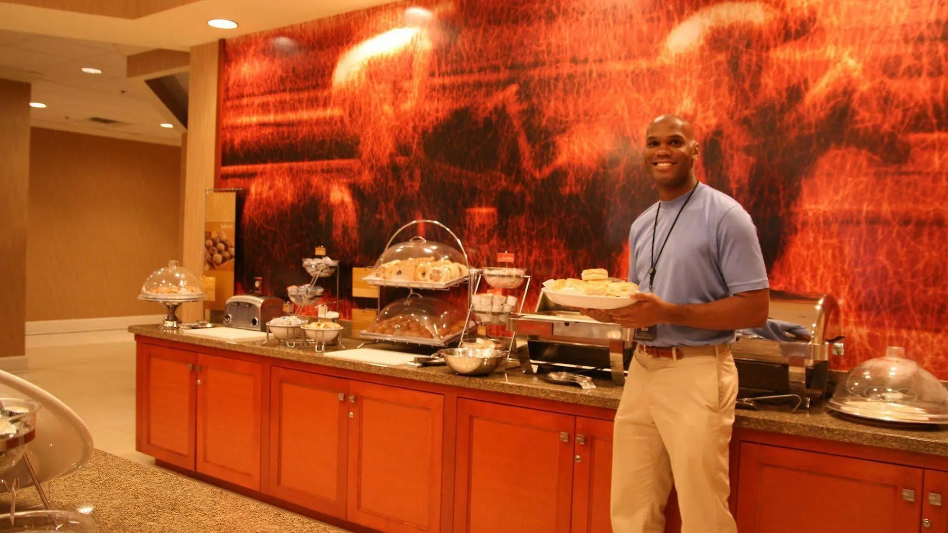 Hampton Inn Louisville Downtown 3*,