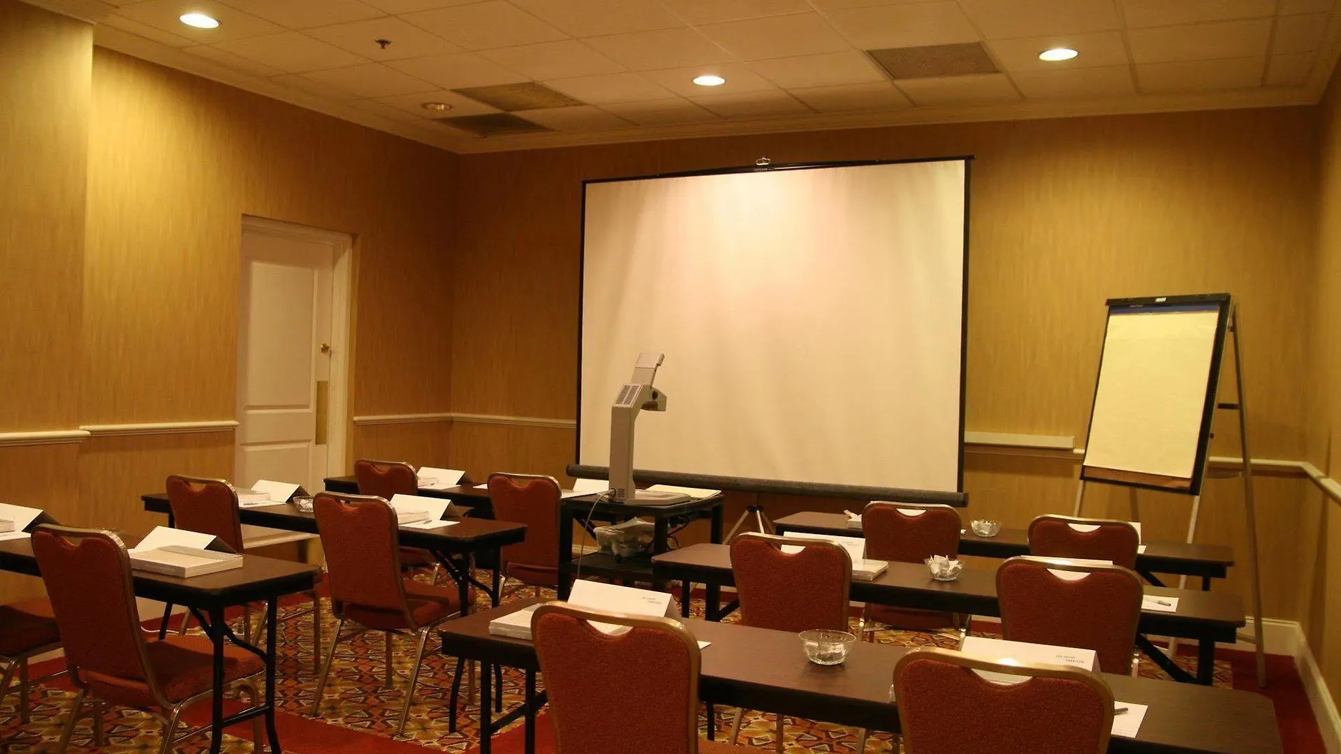 Hampton Inn Louisville Downtown