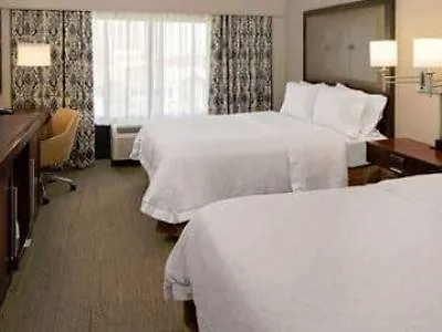 Hampton Inn Louisville Downtown